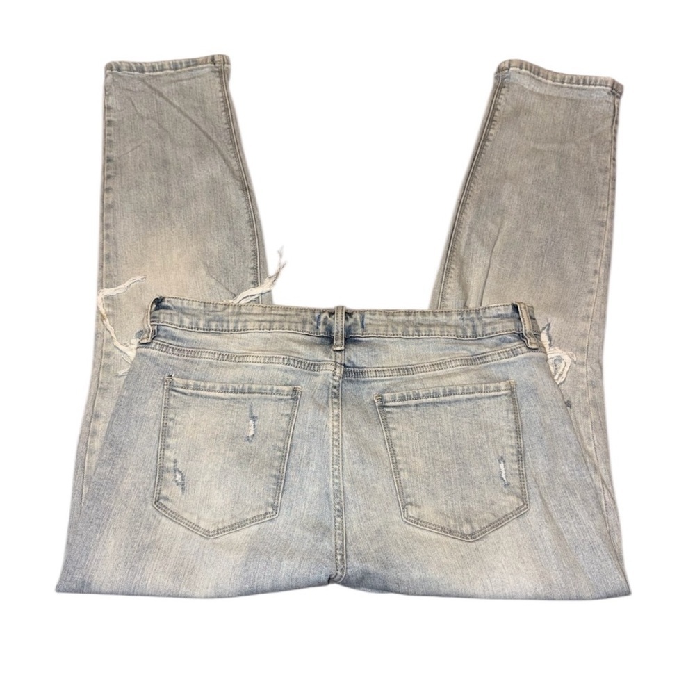 Studio Blue Light Wash Distressed Ripped Knee High Waist Boyfriend Jeans 31 - Picture 6 of 13